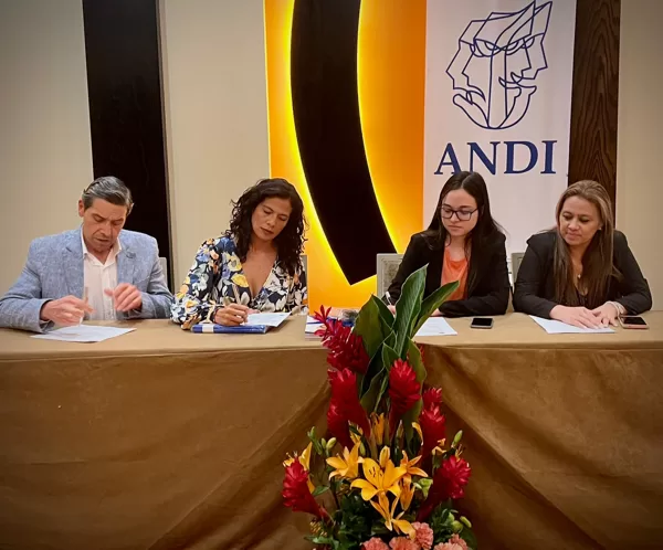FIRMA CON MÉXICO