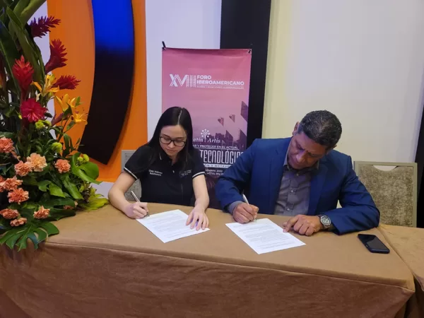 FIRMA CON PERÚ